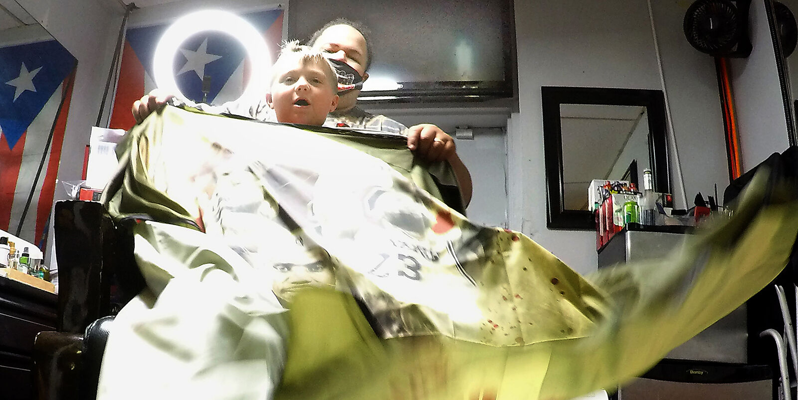 0815 free haircuts_JM12.JPG